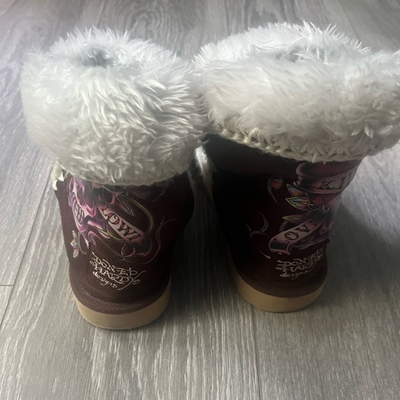 Ed Hardy Love Kills Moccasin Style Boots with Soft Sole Brown with Fur Size 7 - Picture 7 of 10